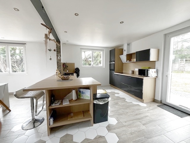 photo_a45deb4e05f3b236f516a6019e01f90e_Inc_0-21610