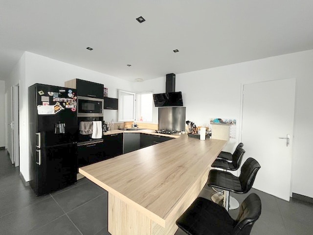 photo_a961eca38d42aff445ed2c3c4a172796-22122